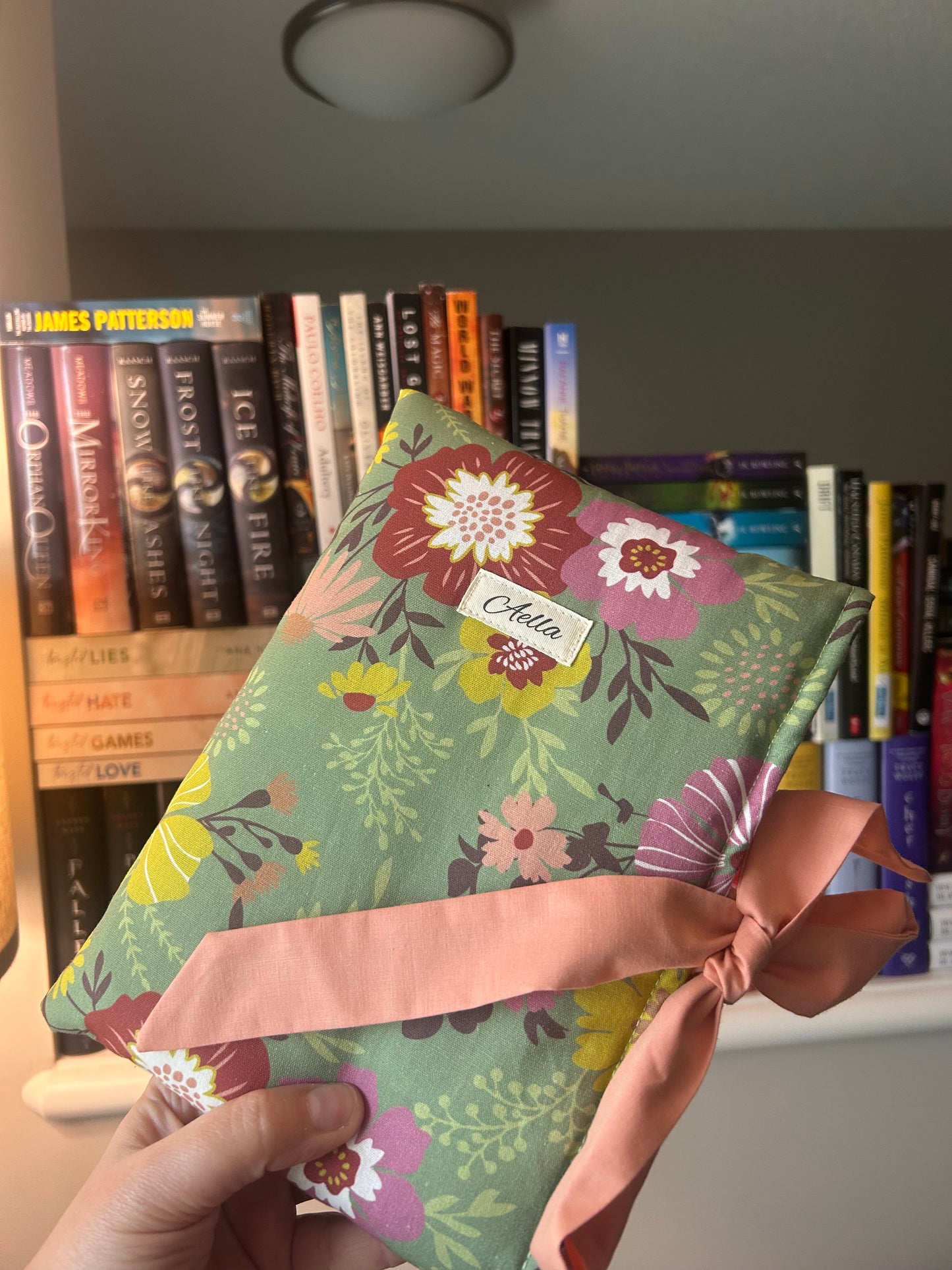 Green Bouquet Book Sleeve