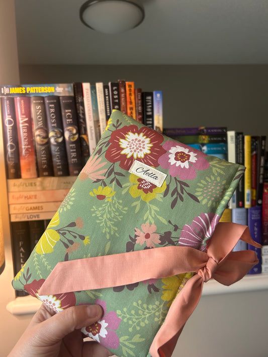Green Bouquet Book Sleeve